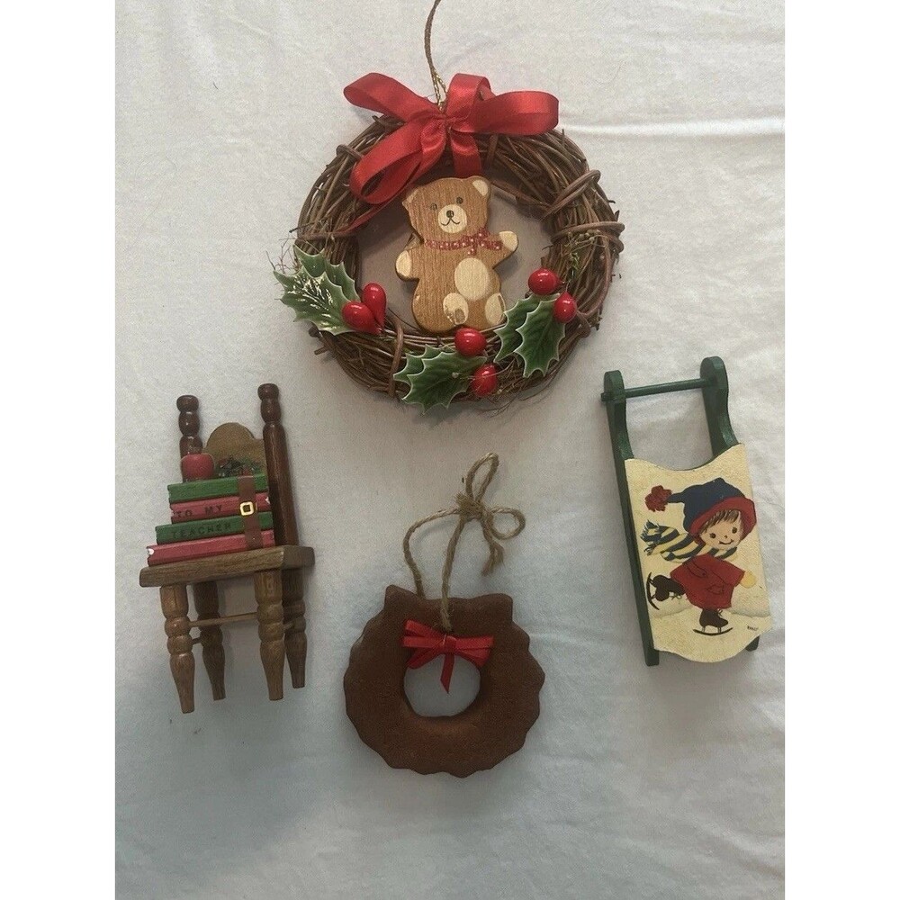 Lot Of 4 Vintage Christmas Wood Folk Art Ornaments Decor EUC